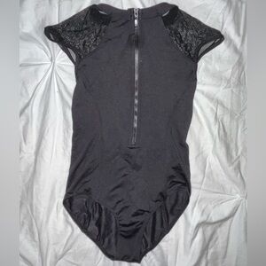 Body Wrappers Premium Collection Leotard:Cap Sleeve, Front Zip, Flower Design
